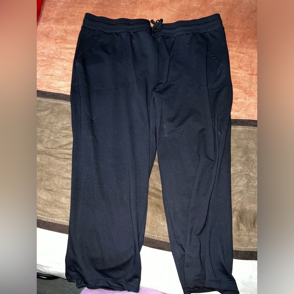 Women’s Athletic Works activewear pants, black, size XXXL (22)